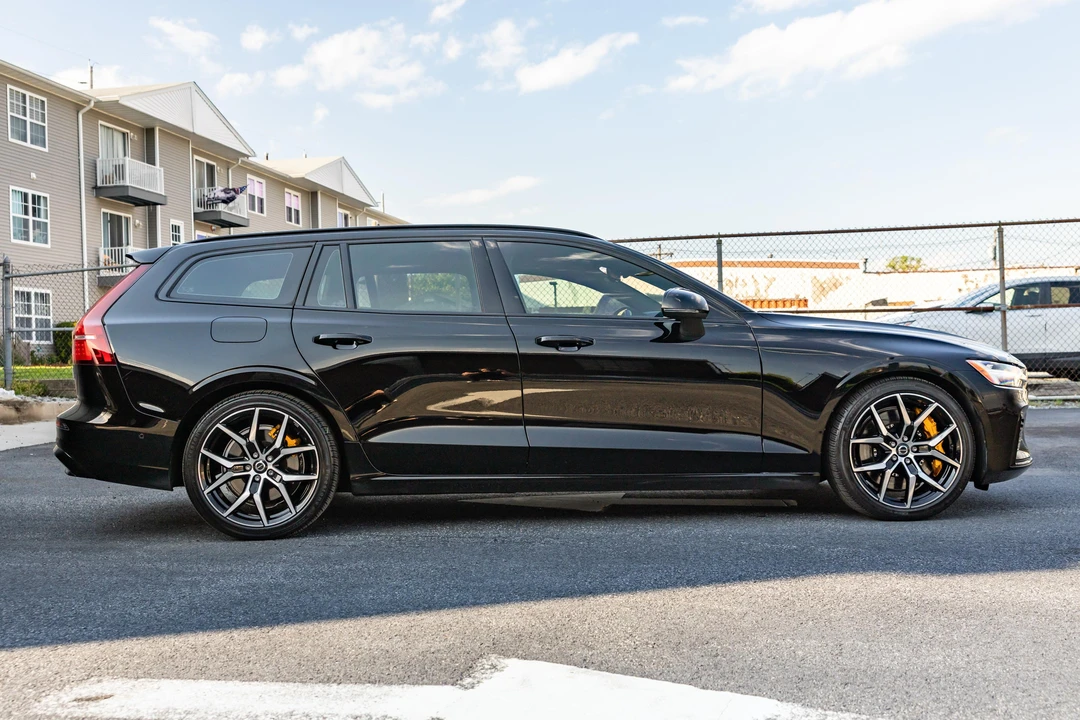 2023 Volvo V60 2nd Gen - Image 3 of 31