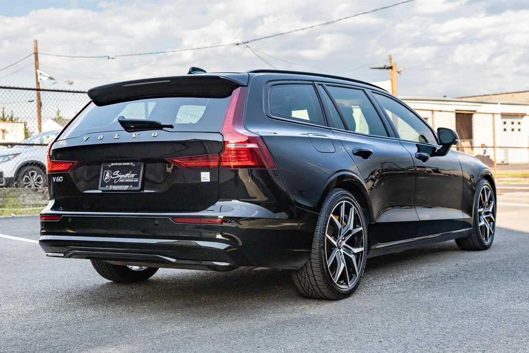 2023 Volvo V60 2nd Gen - Image 8 of 31