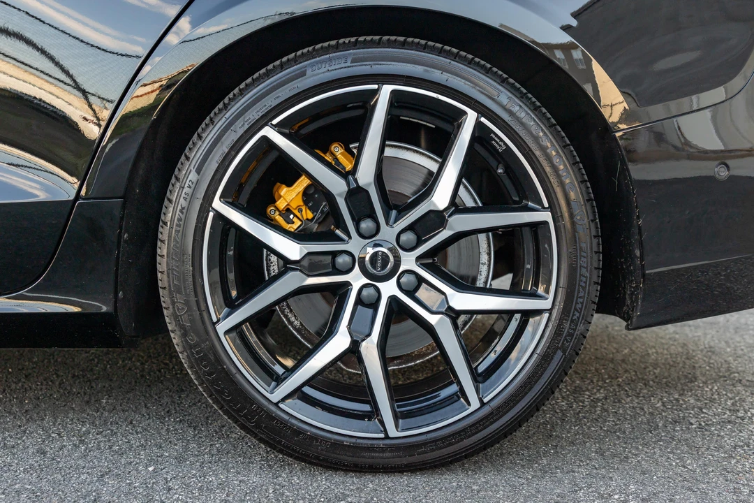 2023 Volvo V60 2nd Gen - Image 27 of 31