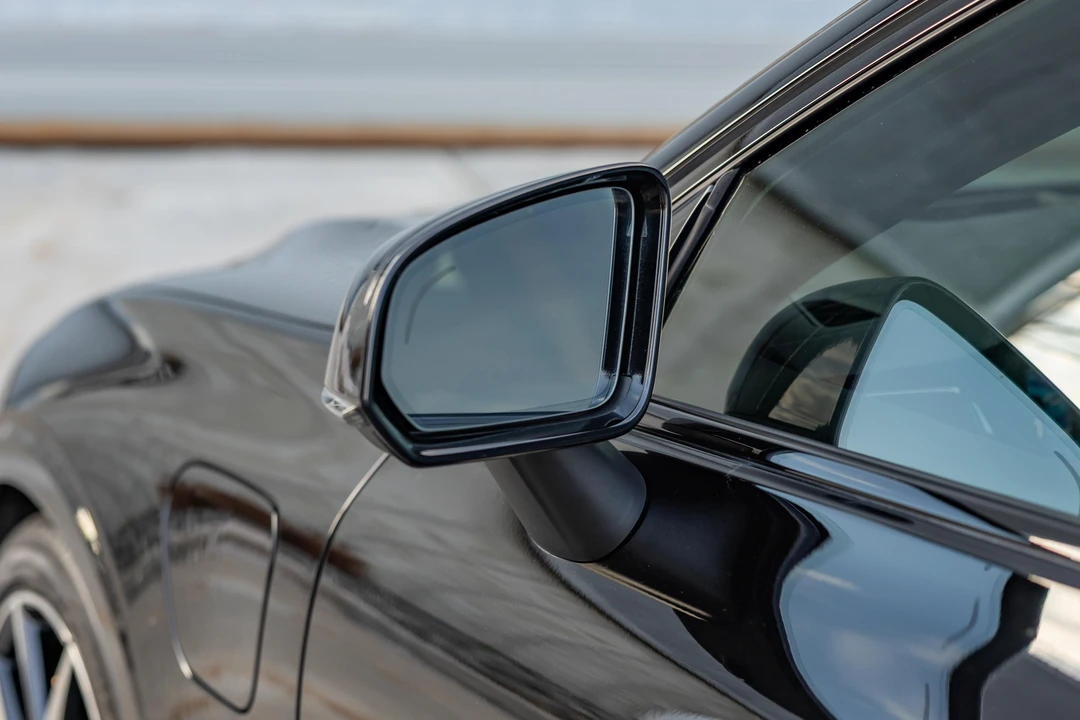 2023 Volvo V60 2nd Gen - Image 17 of 31