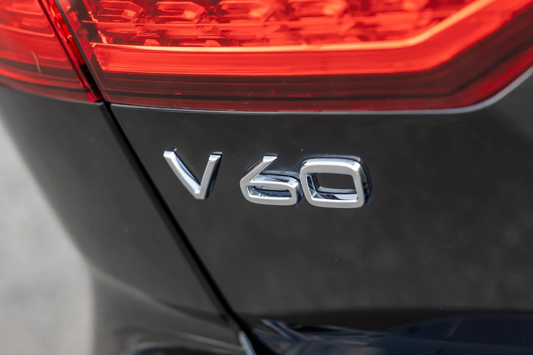 2023 Volvo V60 2nd Gen - Image 19 of 31