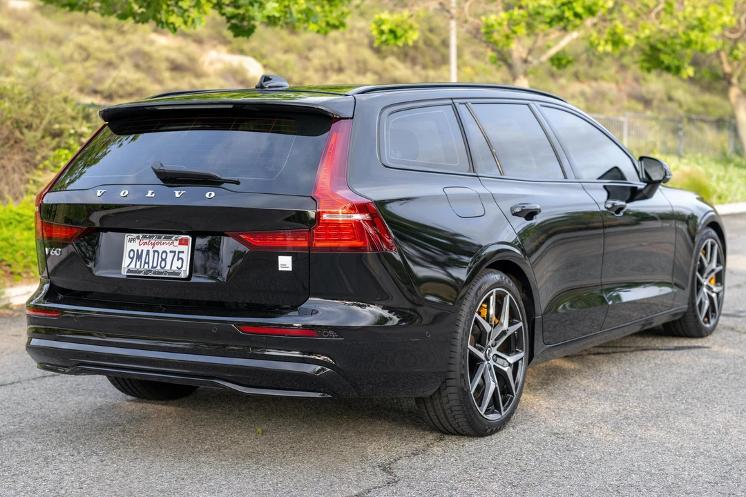 2023 Volvo V60 2nd Gen - Image 4 of 31