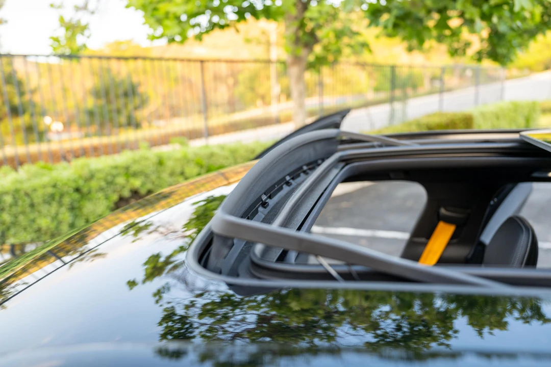 2023 Volvo V60 2nd Gen - Image 15 of 31