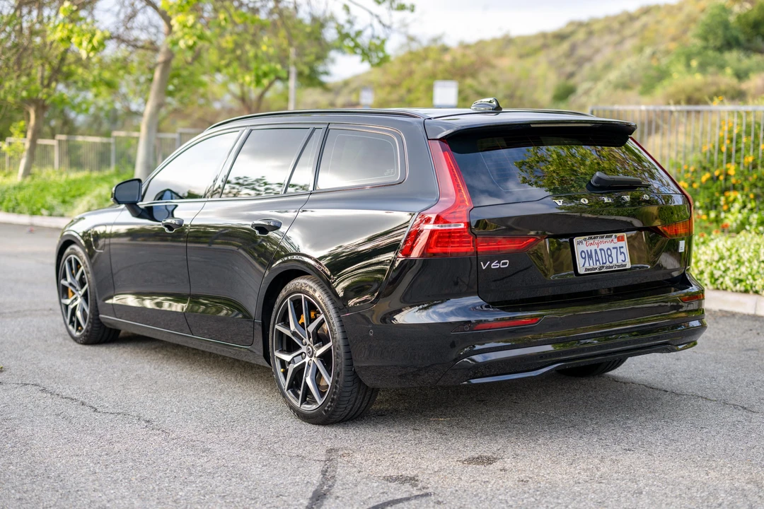 2023 Volvo V60 2nd Gen - Image 8 of 31
