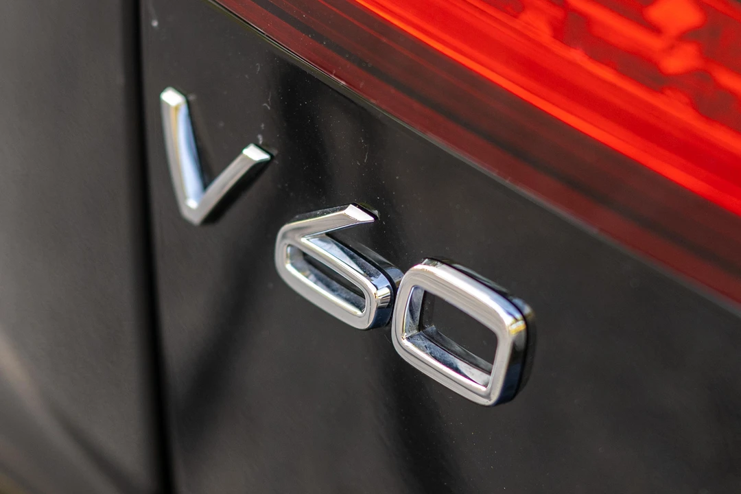 2023 Volvo V60 2nd Gen - Image 18 of 31