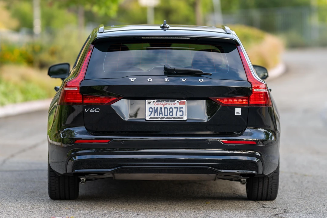 2023 Volvo V60 2nd Gen - Image 9 of 31