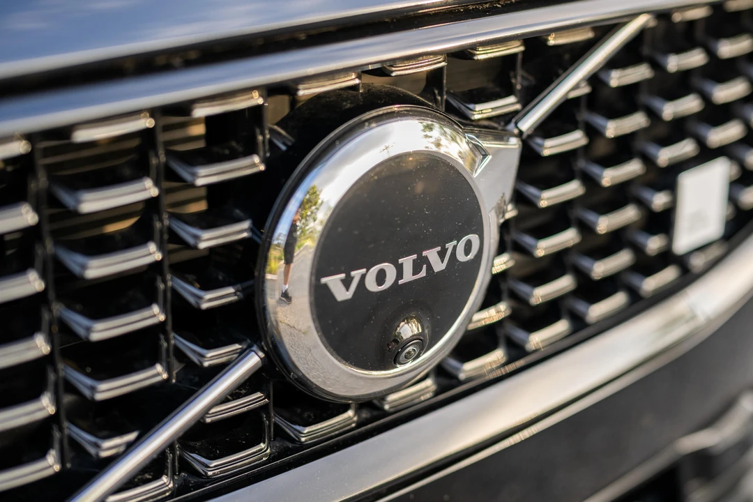 2023 Volvo V60 2nd Gen - Image 11 of 31