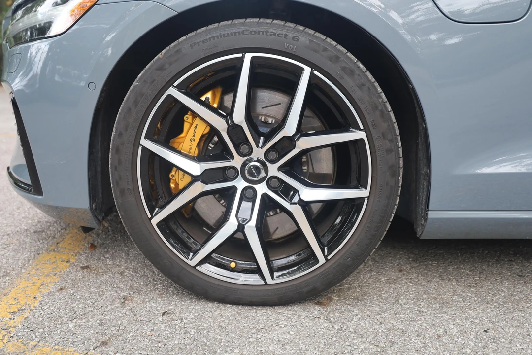 2023 Volvo V60 2nd Gen - Image 30 of 31