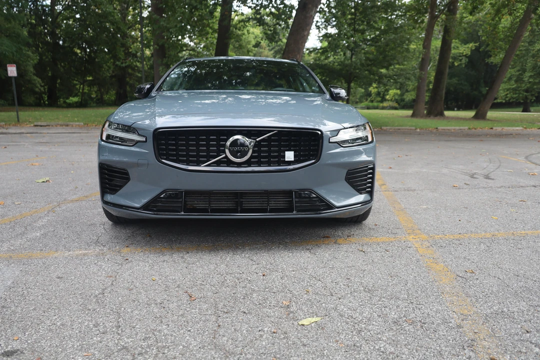 2023 Volvo V60 2nd Gen - Image 6 of 31