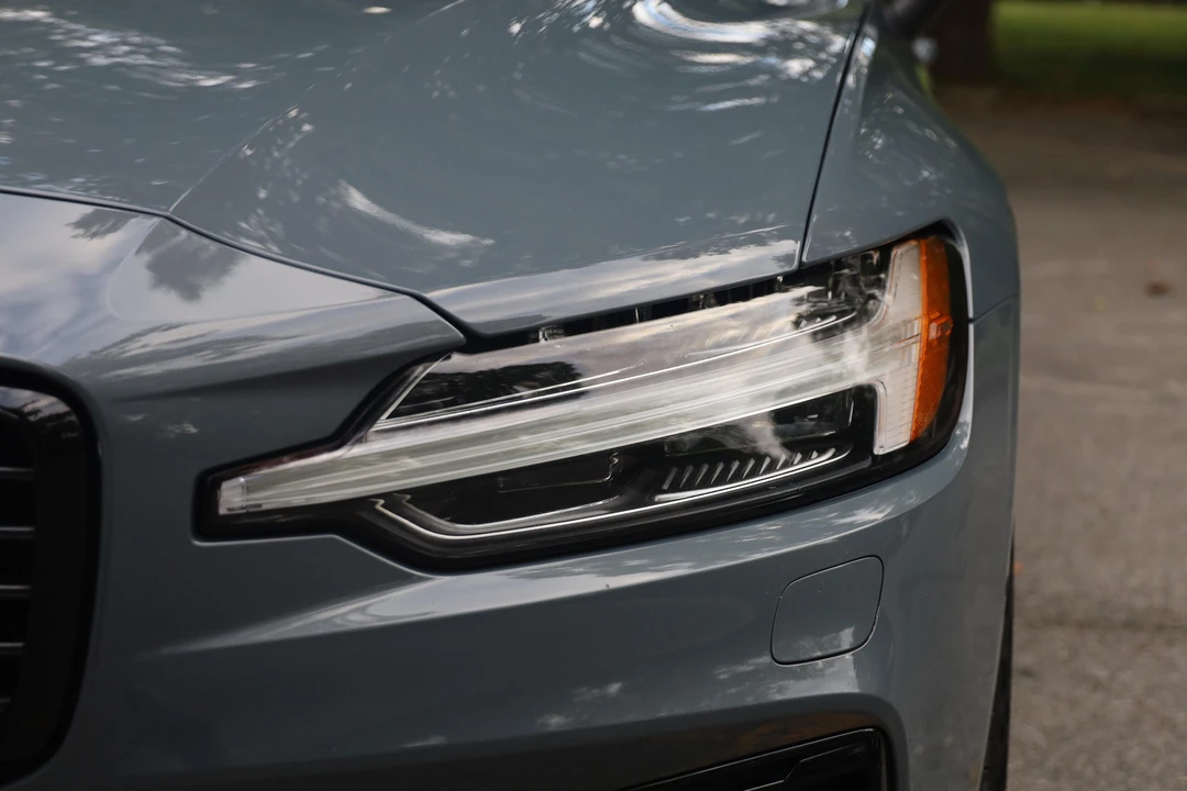 2023 Volvo V60 2nd Gen - Image 12 of 31