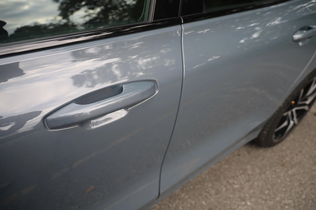 2023 Volvo V60 2nd Gen - Image 16 of 31