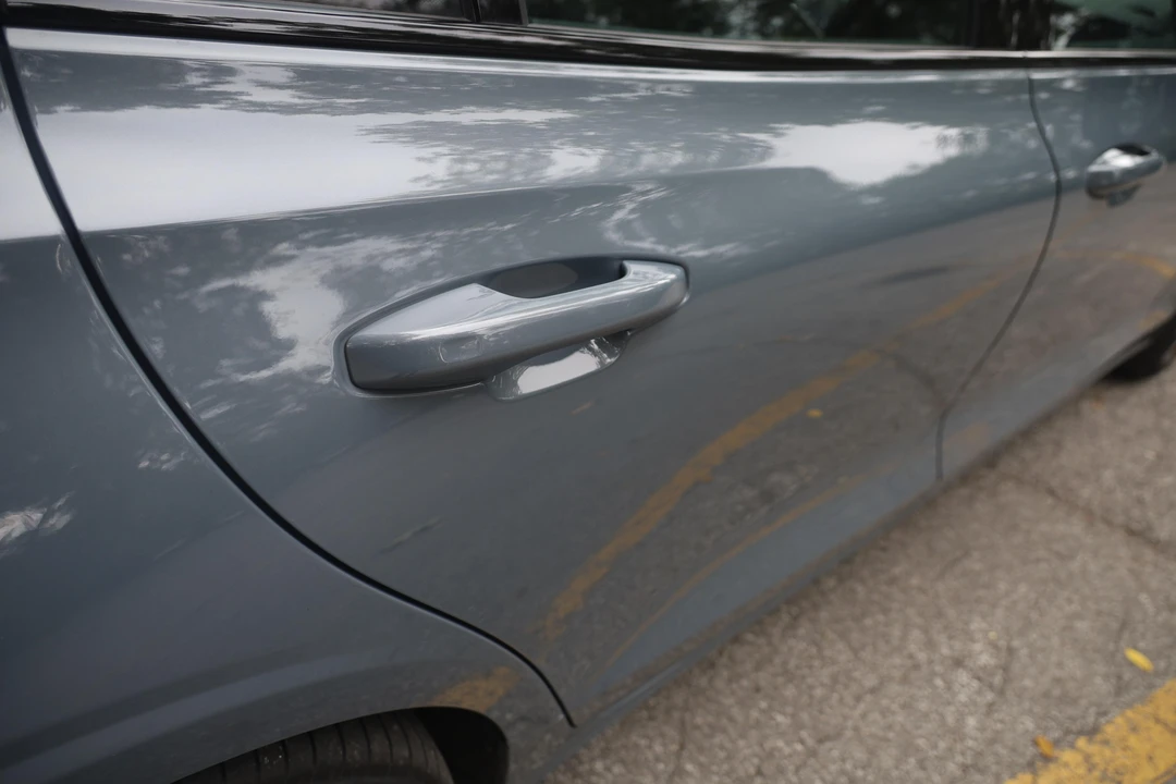 2023 Volvo V60 2nd Gen - Image 23 of 31