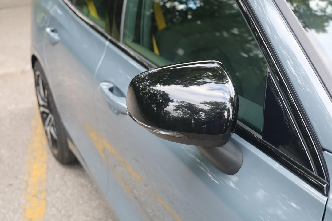 2023 Volvo V60 2nd Gen - Image 27 of 31
