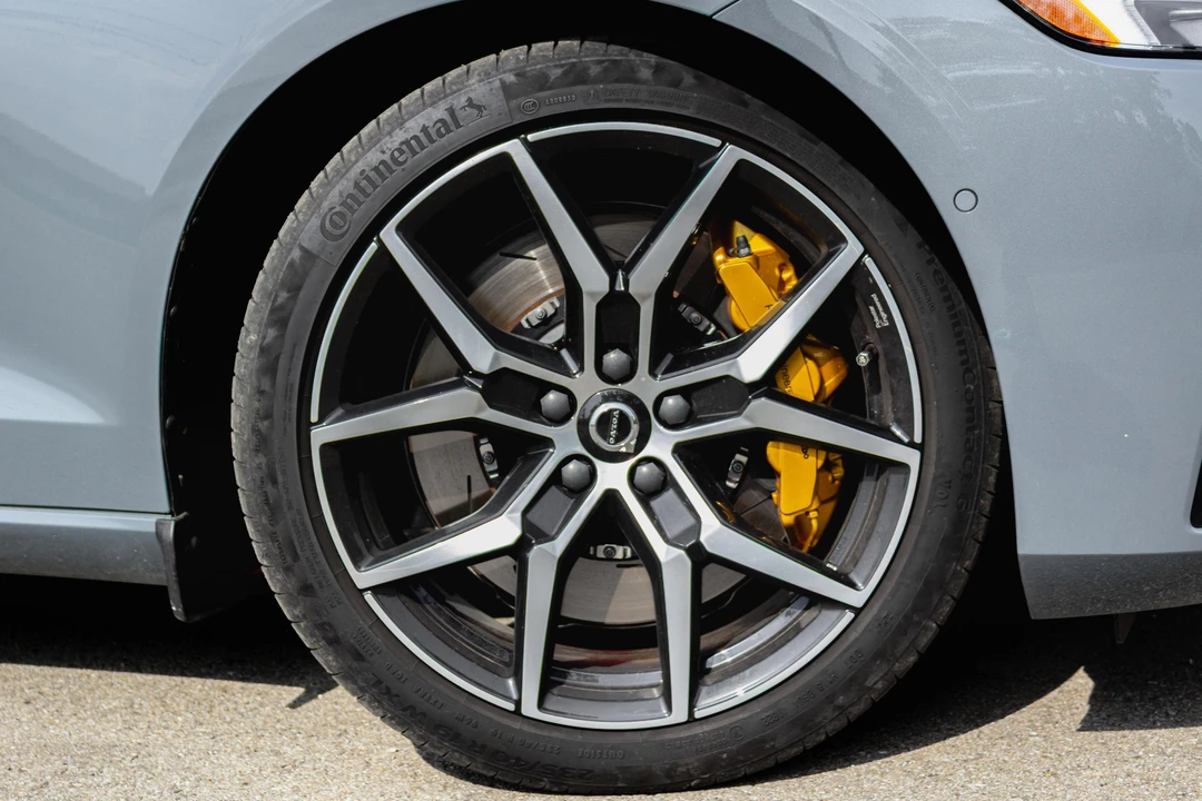 2023 Volvo V60 2nd Gen - Image 16 of 31