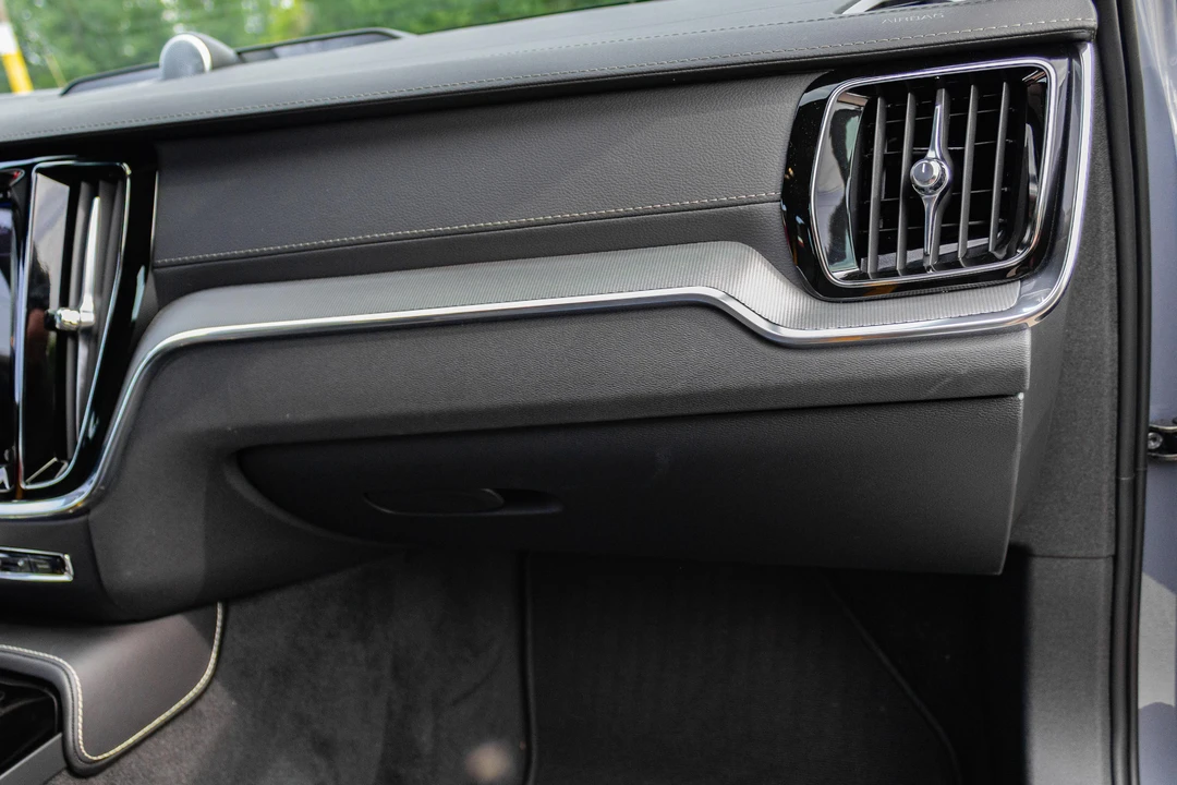 2023 Volvo V60 2nd Gen - Image 30 of 31
