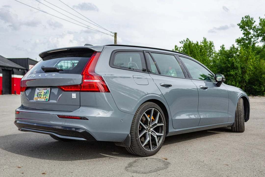 2023 Volvo V60 2nd Gen - Image 4 of 31