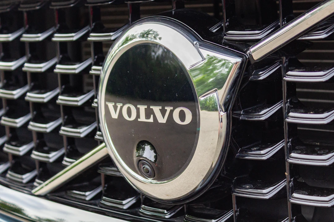 2023 Volvo V60 2nd Gen - Image 10 of 31