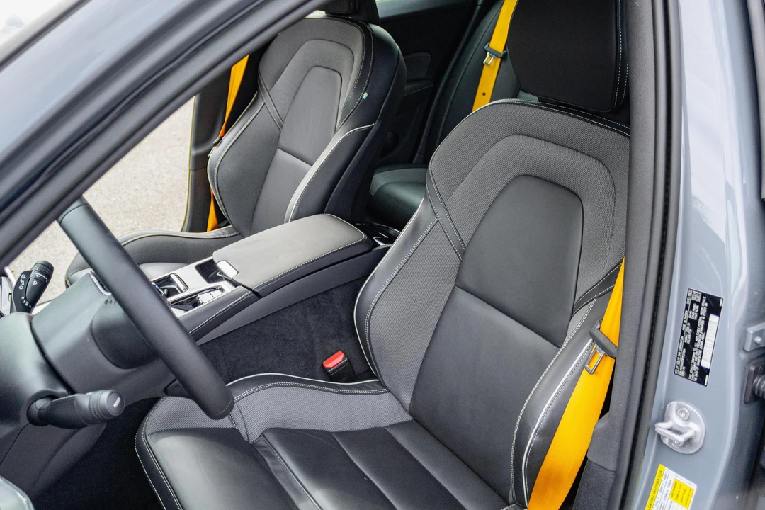 2023 Volvo V60 2nd Gen - Image 18 of 31