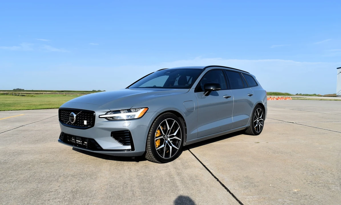 2023 Volvo V60 2nd Gen - Image 8 of 31