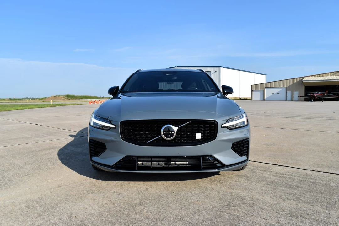 2023 Volvo V60 2nd Gen - Image 3 of 31