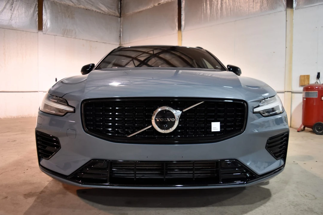 2023 Volvo V60 2nd Gen - Image 29 of 31