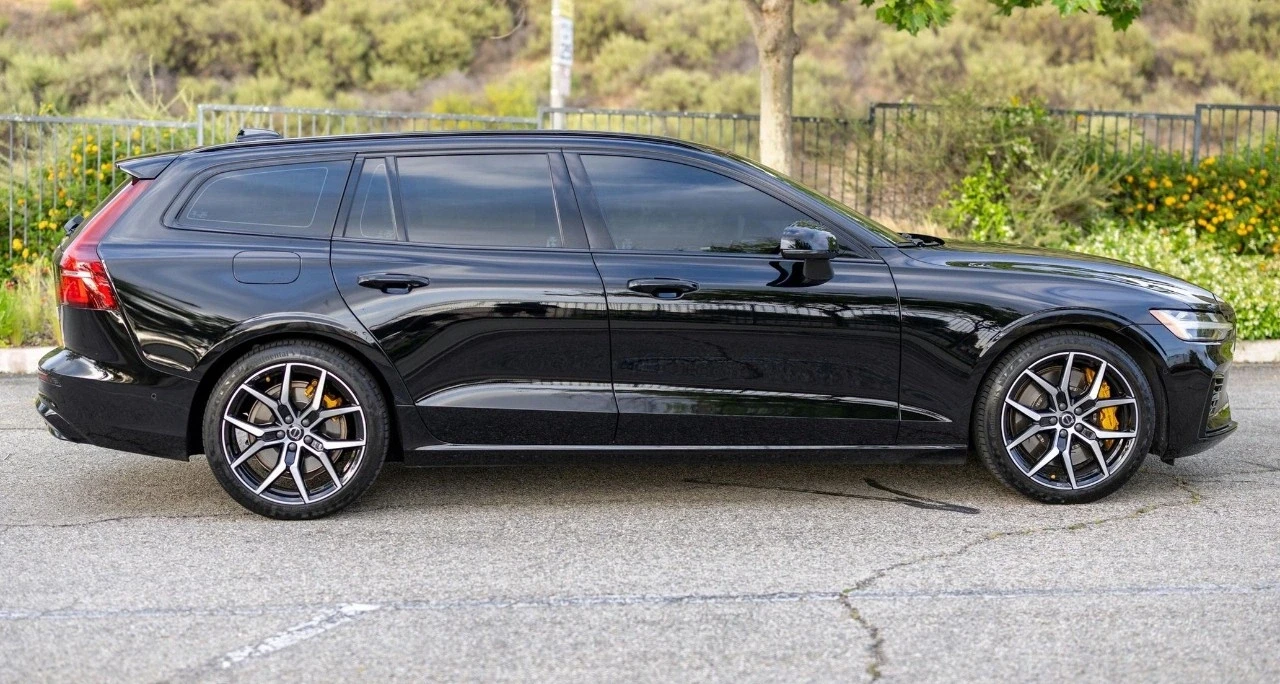 2023 Volvo V60 2nd Gen - Image 18 of 21