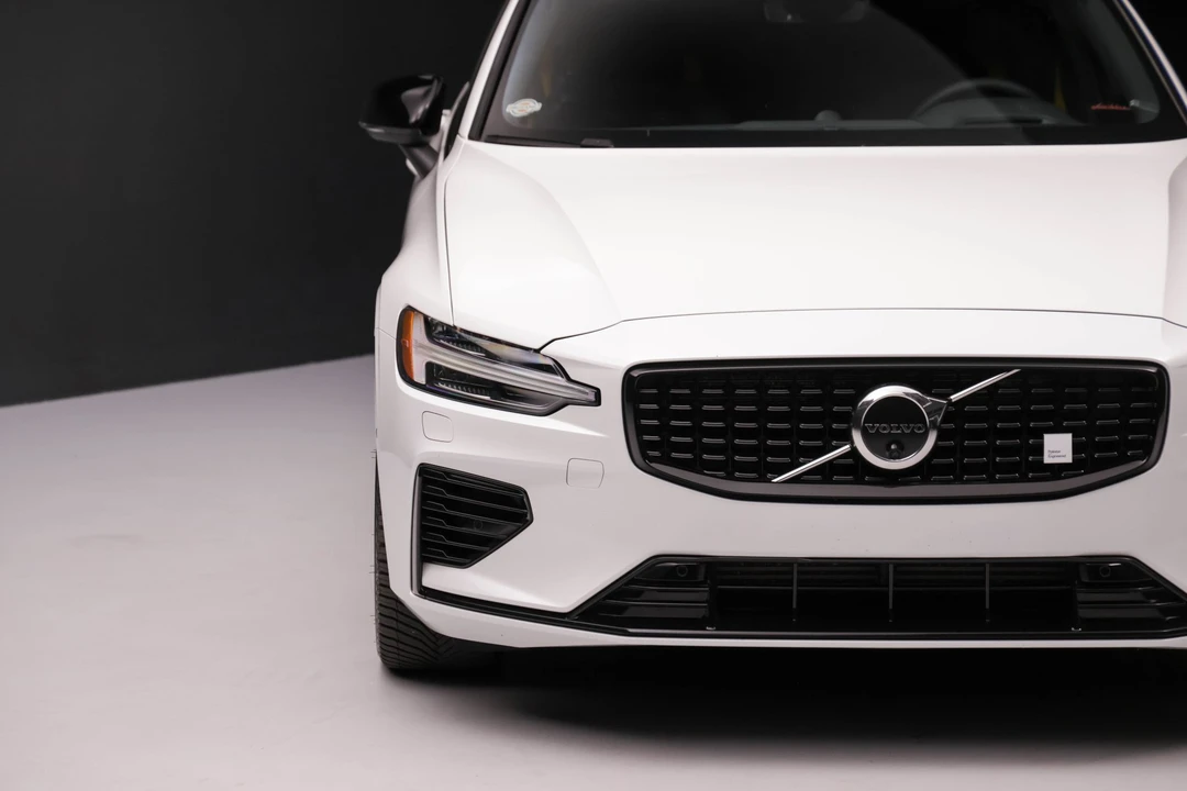 2023 Volvo V60 2nd Gen - Image 16 of 31