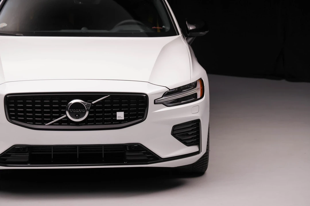 2023 Volvo V60 2nd Gen - Image 17 of 31