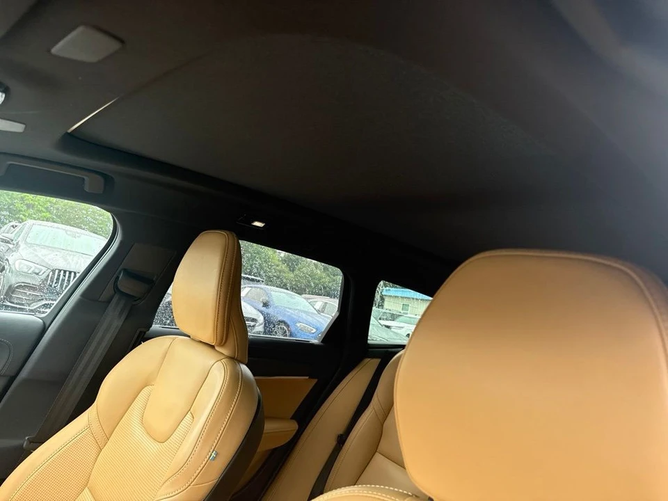 2023 Volvo V90 - Image 4 of 5