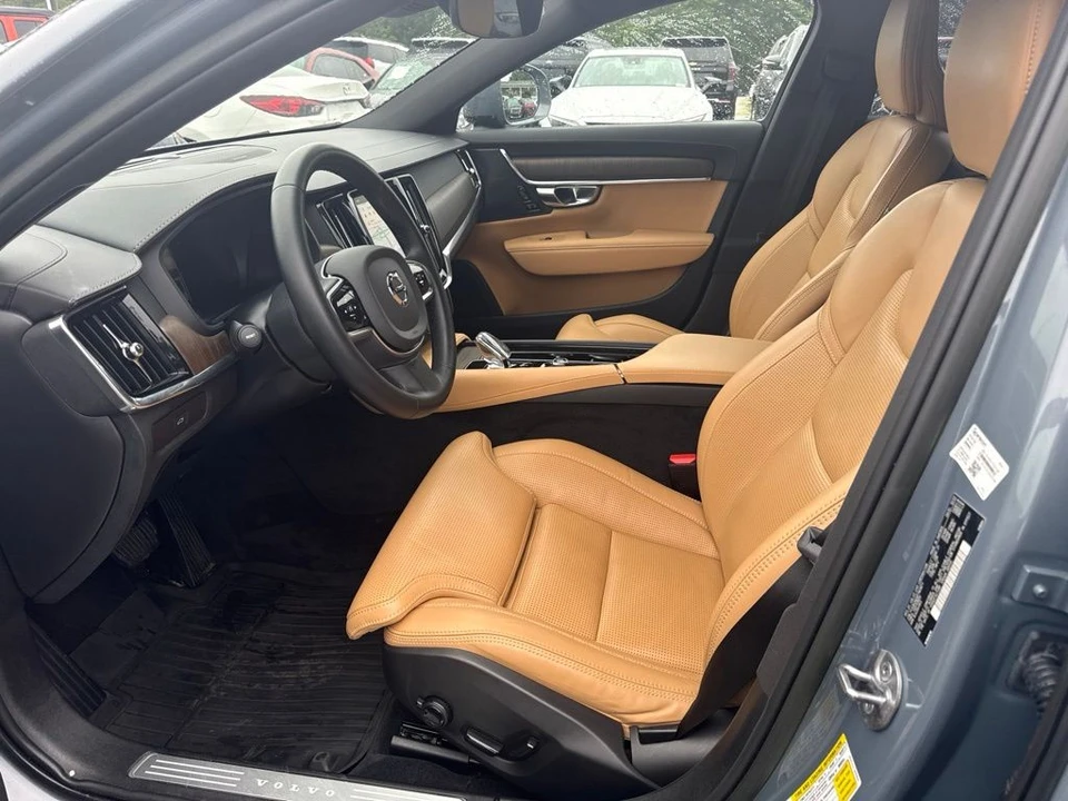2023 Volvo V90 - Image 3 of 5