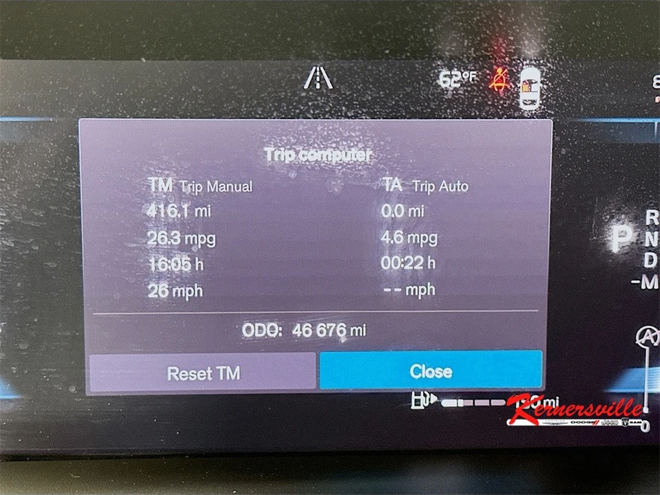 2023 Volvo XC40 - Image 15 of 21