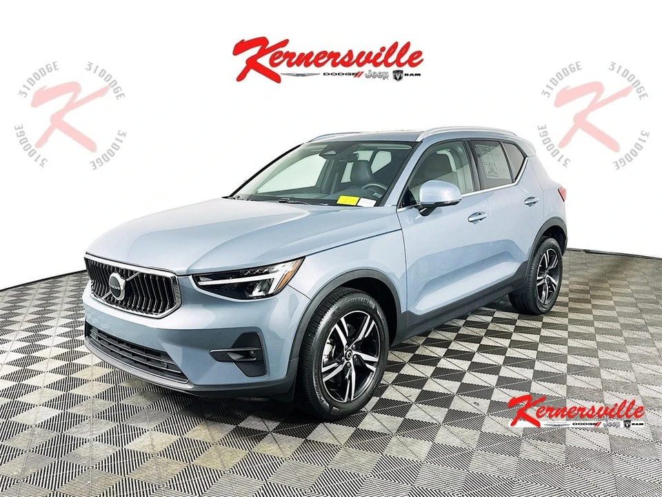 2023 Volvo XC40 - Image 3 of 21
