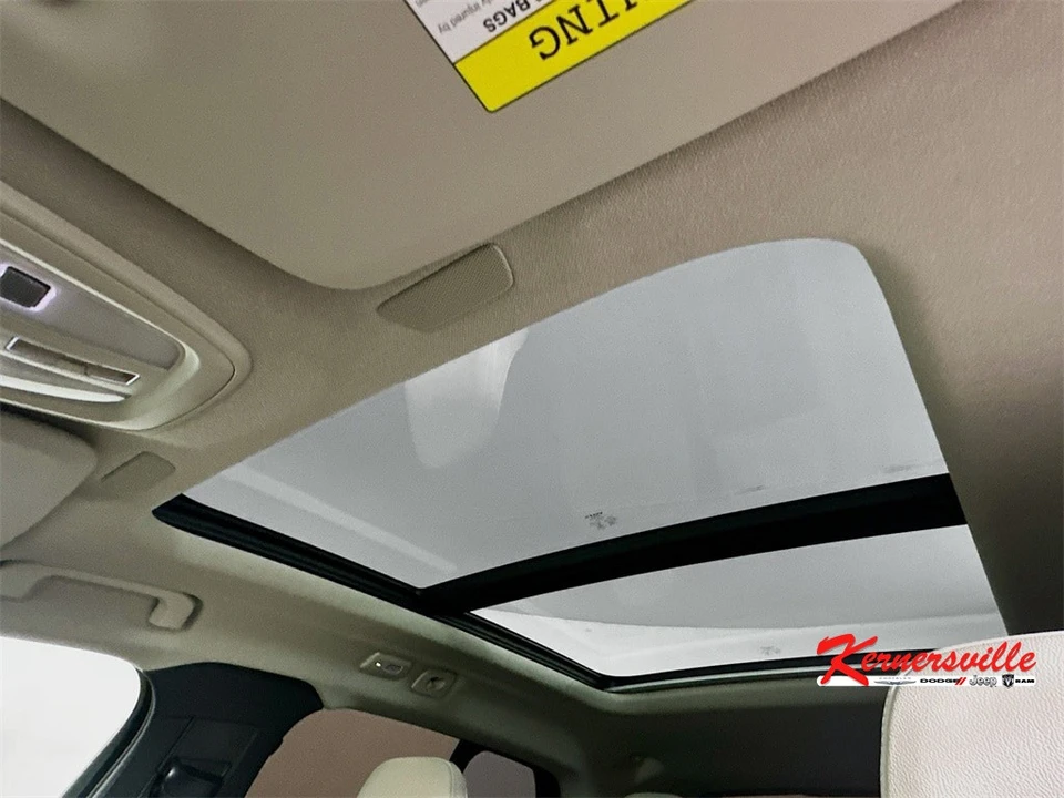 2023 Volvo XC40 - Image 21 of 21