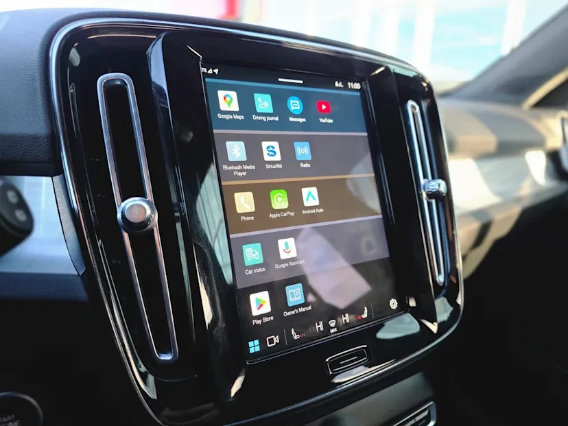 2023 Volvo XC40 - Image 7 of 15