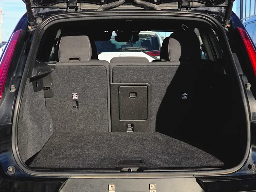 2023 Volvo XC40 - Image 13 of 15