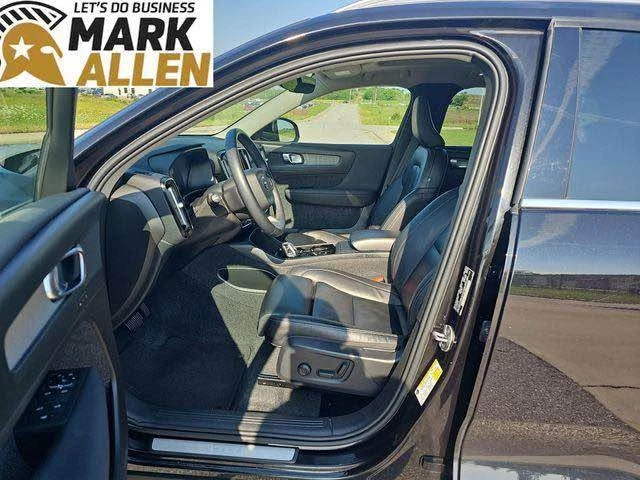 2023 Volvo XC40 - Image 14 of 20