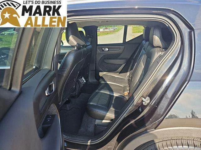 2023 Volvo XC40 - Image 18 of 20