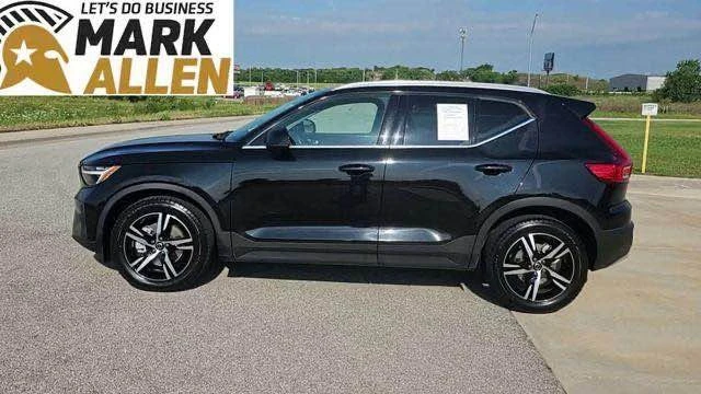 2023 Volvo XC40 - Image 4 of 20