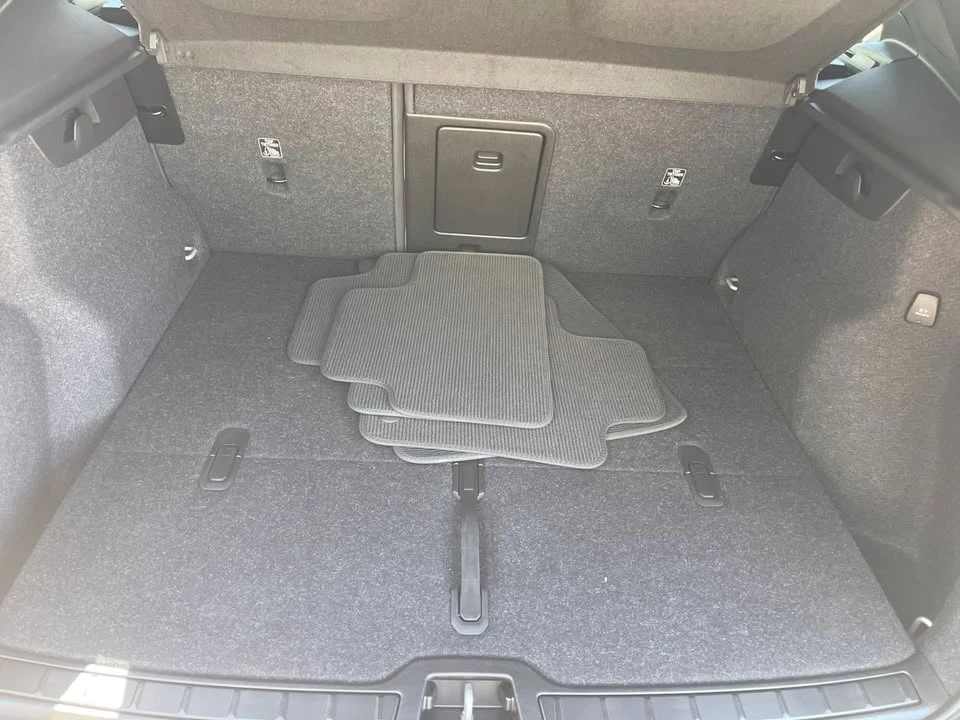 2023 Volvo XC40 - Image 12 of 14