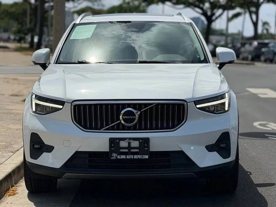 2023 Volvo XC40 - Image 7 of 17