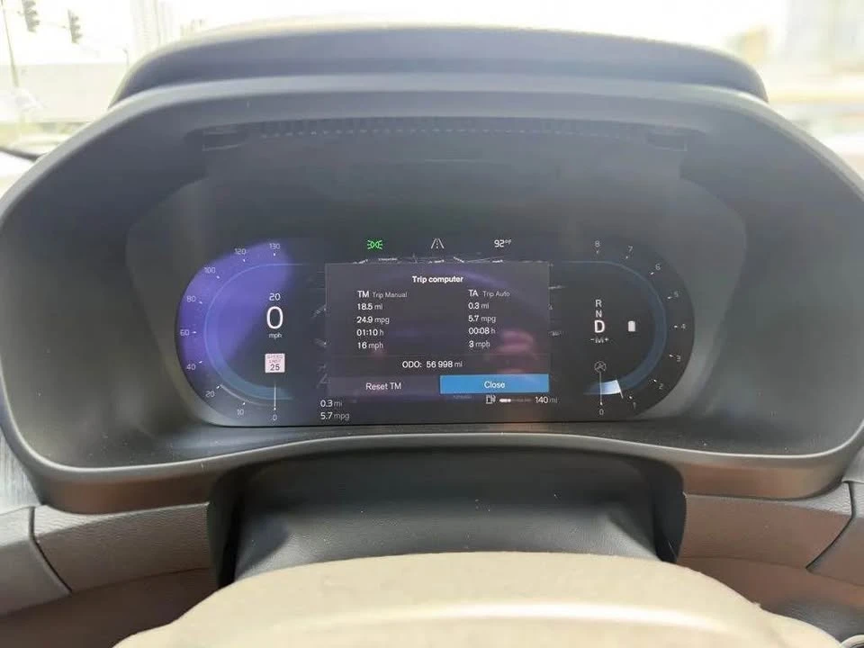 2023 Volvo XC40 - Image 15 of 17