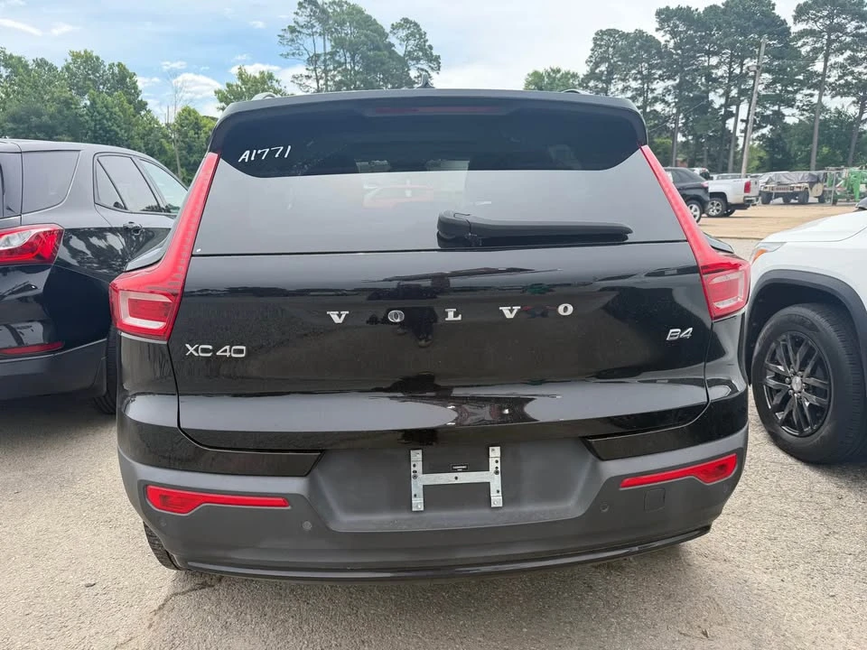 2023 Volvo XC40 - Image 6 of 20