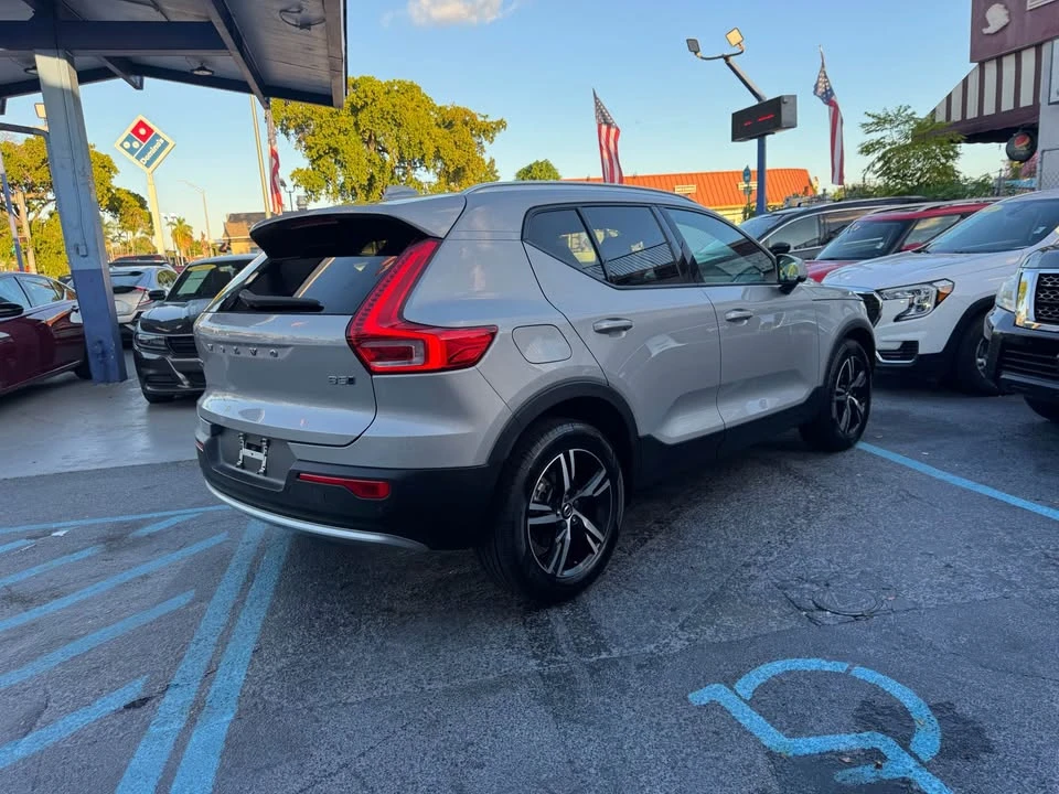 2023 Volvo XC40 - Image 6 of 11