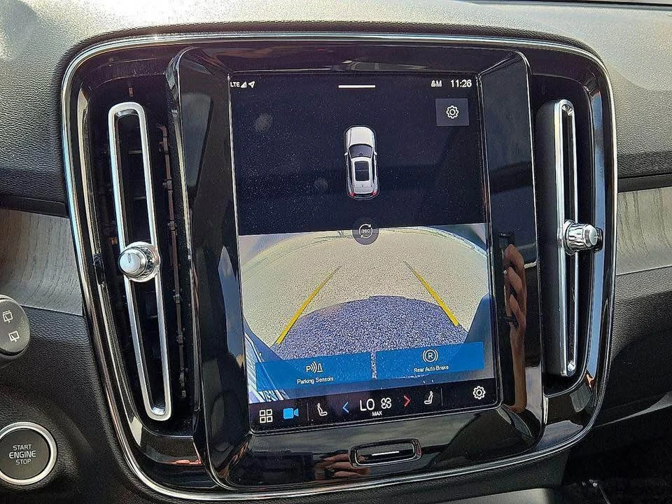2023 Volvo XC40 - Image 12 of 16