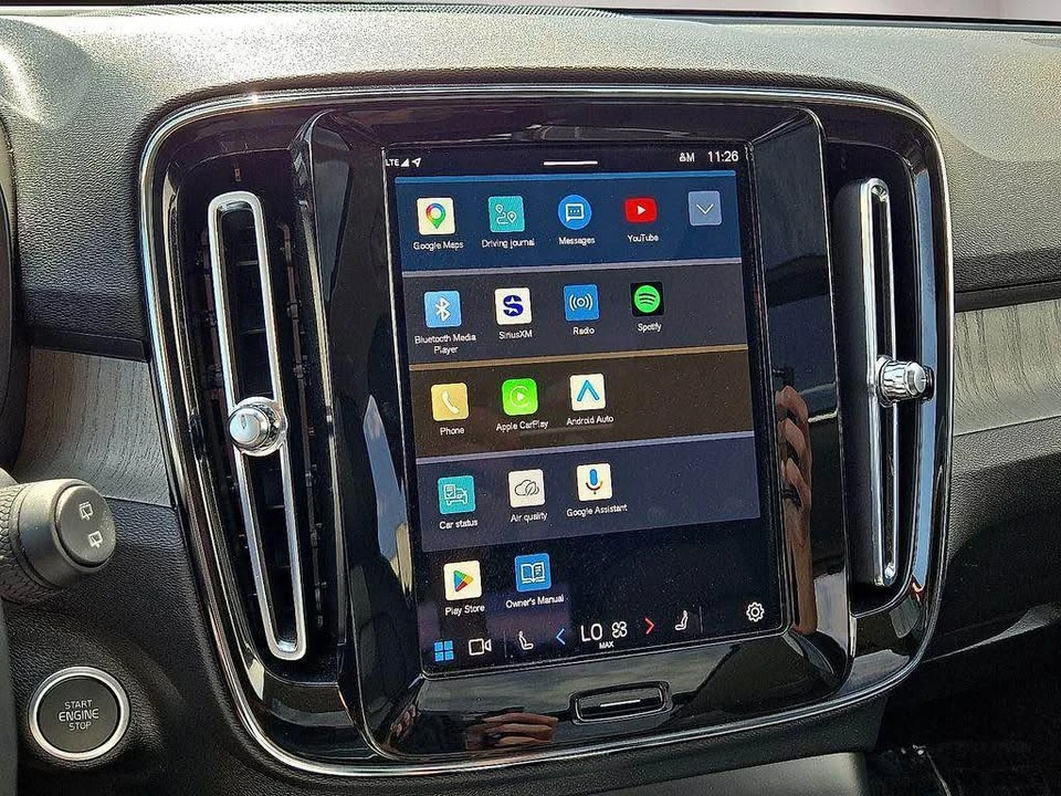2023 Volvo XC40 - Image 10 of 16