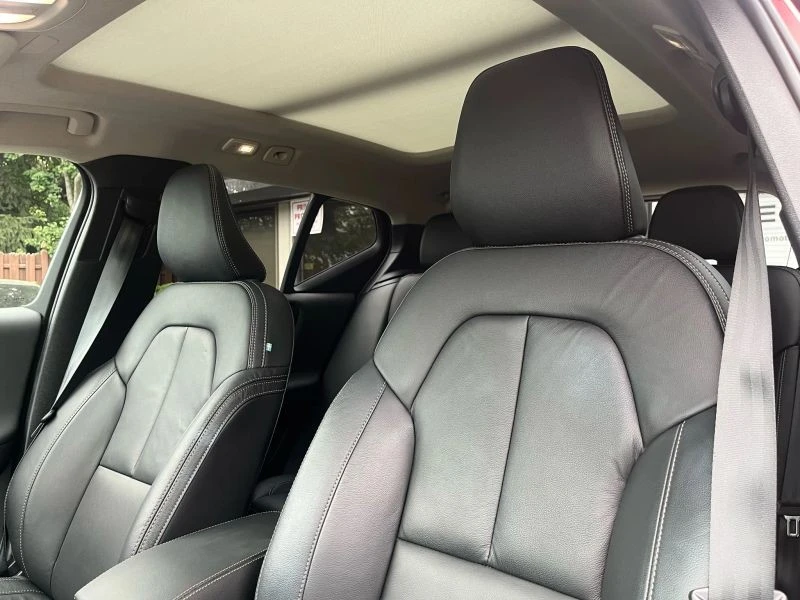 2023 Volvo XC40 - Image 11 of 12