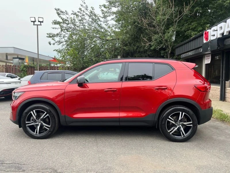 2023 Volvo XC40 - Image 3 of 12