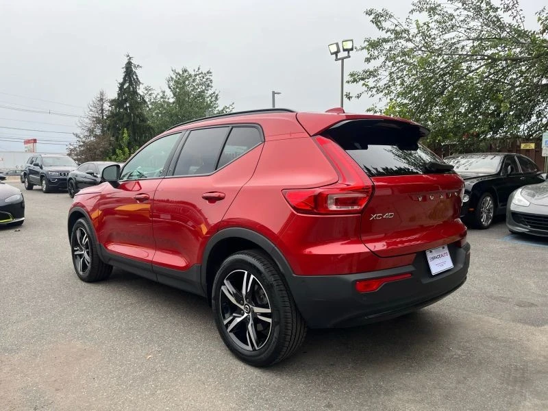 2023 Volvo XC40 - Image 4 of 12