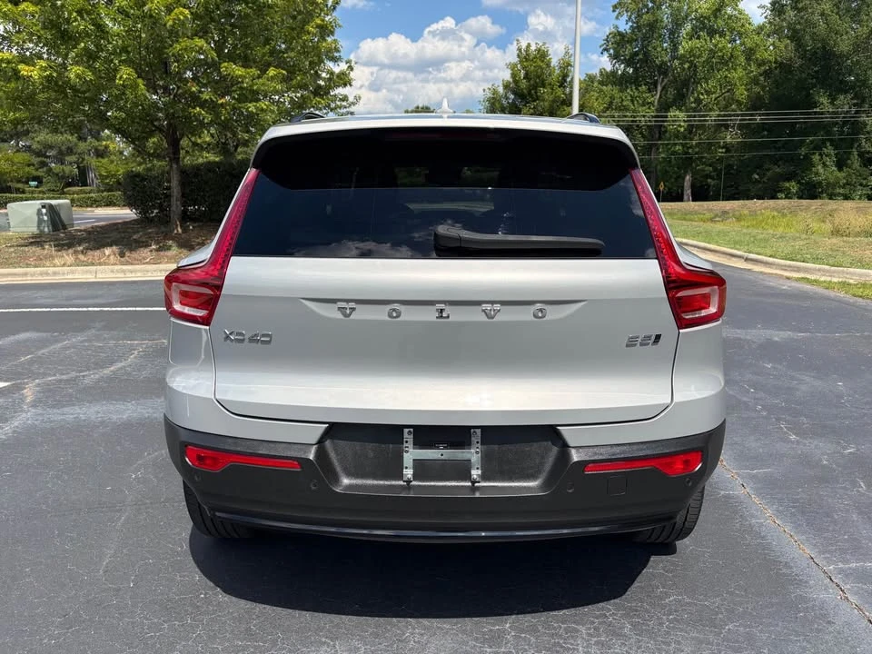 2023 Volvo XC40 - Image 4 of 20