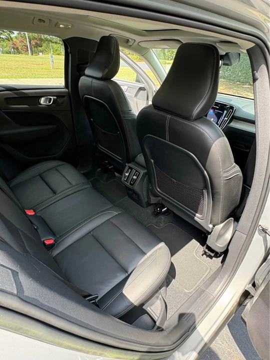 2023 Volvo XC40 - Image 19 of 20